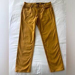 Banana Republic Traveler Pant 5-pocket jeans